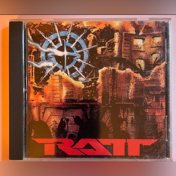 Ratt – Detonator cd
Label: Atlantic – 7567-82127-2
Format:
CD, Album - Picture 1 of 4